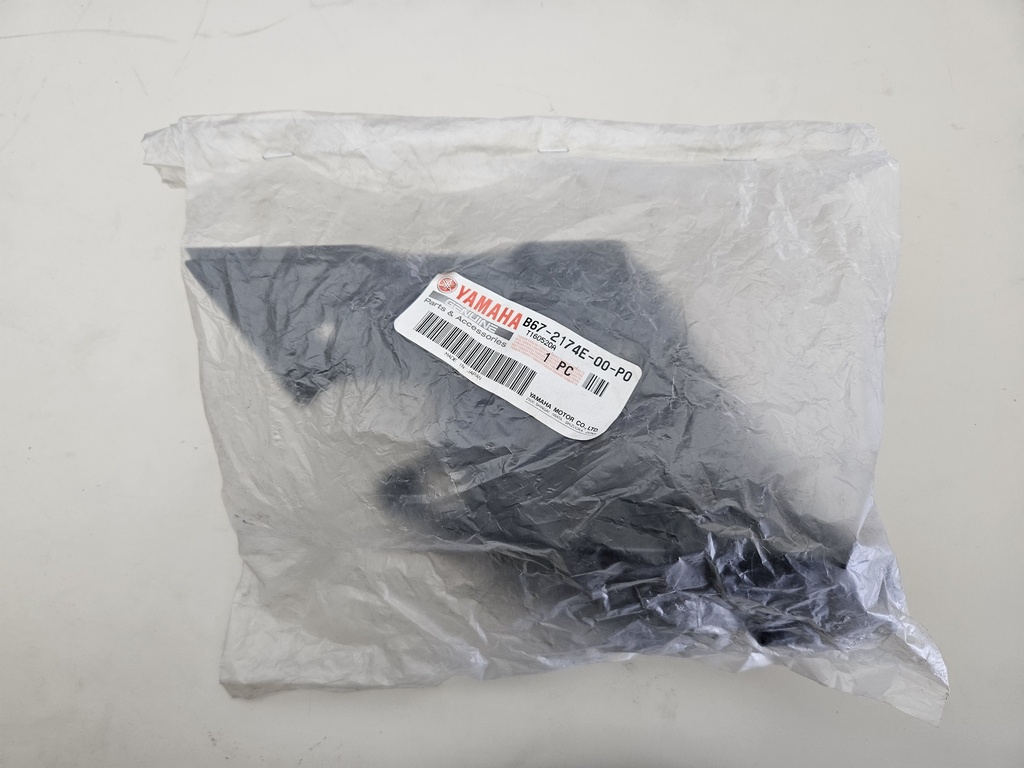 YAMAHA MT10 SAĞ YAN İÇ KAPAK 2016