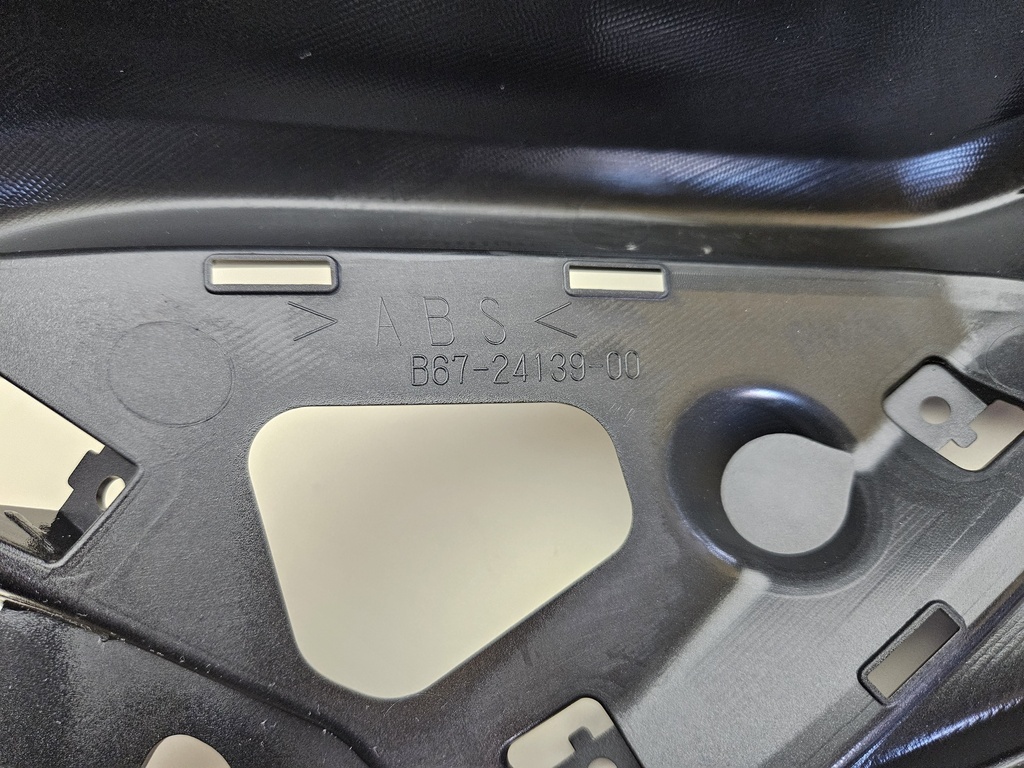 YAMAHA MT-10 SAĞ DEPO KAPAK 2016-2020