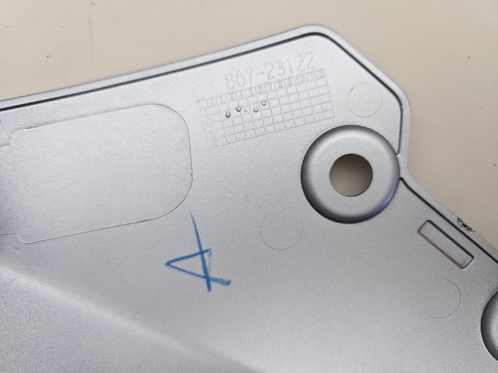 YAMAHA MT-10 FAR ÜST SOL KAPAK 2016-2020