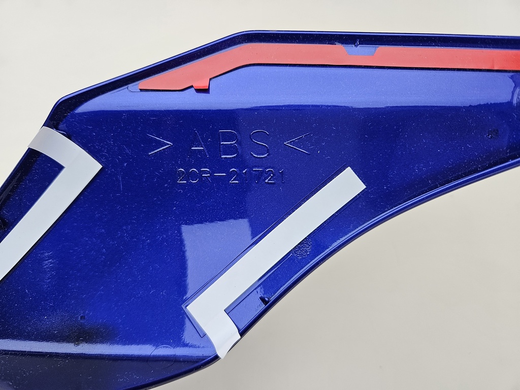 YAMAHA YZF R1 SAĞ ARKA KUYRUK KAPAK MAVİ 2015