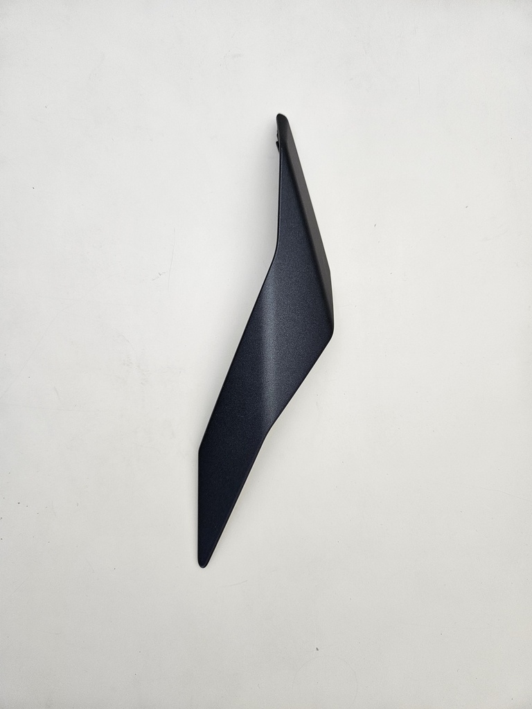 YAMAHA MT-10 SAĞ ARKA KUYRUK DIŞ KAPAK 2016-2020