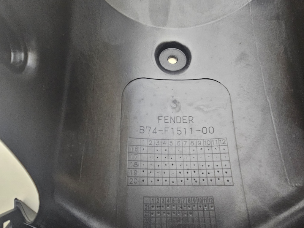 YAMAHA XMAX 125 250 300 400 ÖN ÇAMURLUK 2018-2023