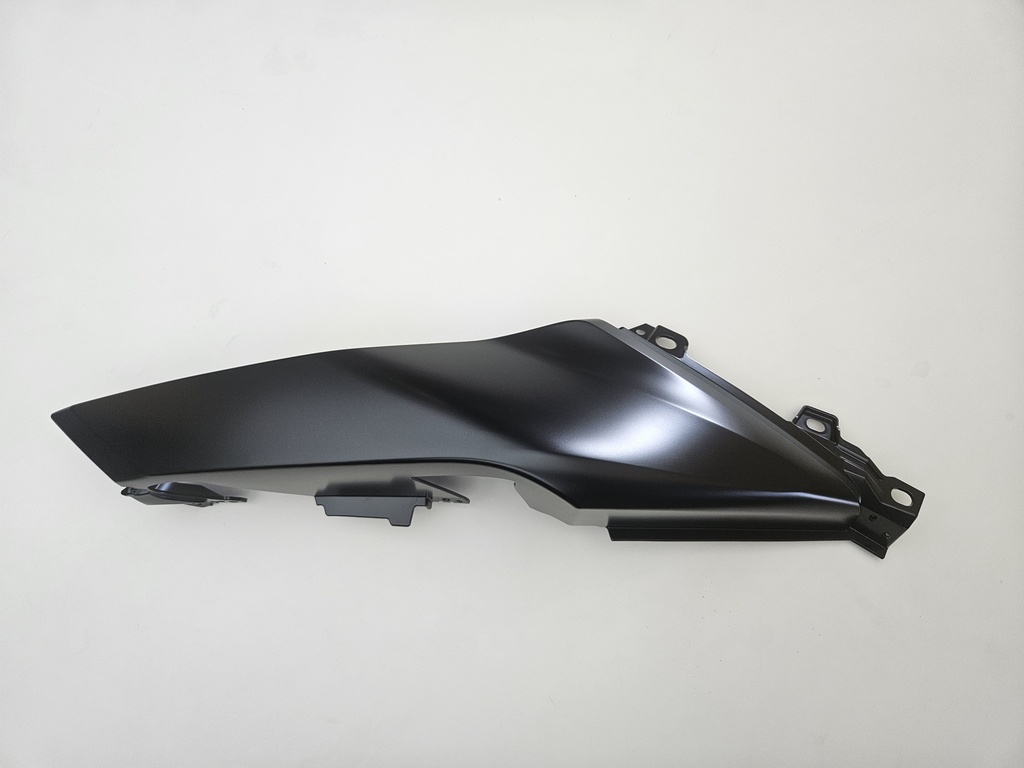 YAMAHA XMAX 250 300 TECHMAX SOL SELE ALTI KAPAK MAT SİYAH 2023-2024