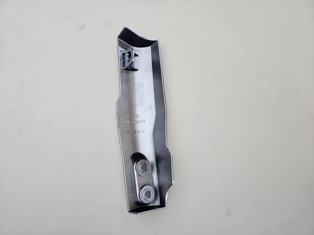 YAMAHA MT01 ÖN ÇAMURLUK SAĞ KAPAK 2005-2008