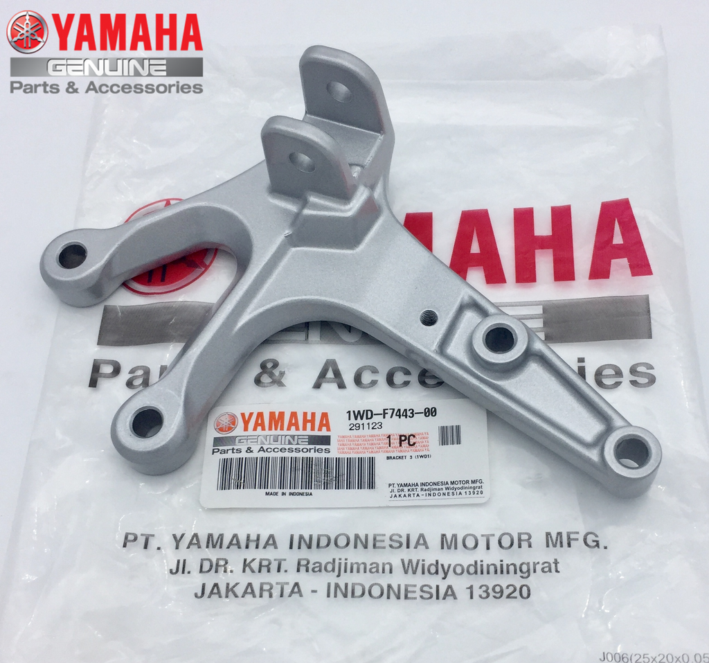 YAMAHA YZF R25 MT25 SAĞ SÜRÜCÜ BASAK BRAKETİ 2014-2025