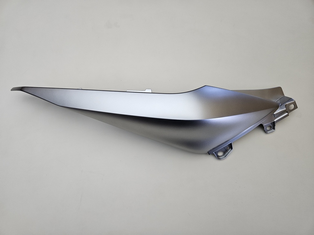 YAMAHA XMAX 253 300 400 SAĞ KUYRUK KAPAK AÇIK GRİ 2018-2023