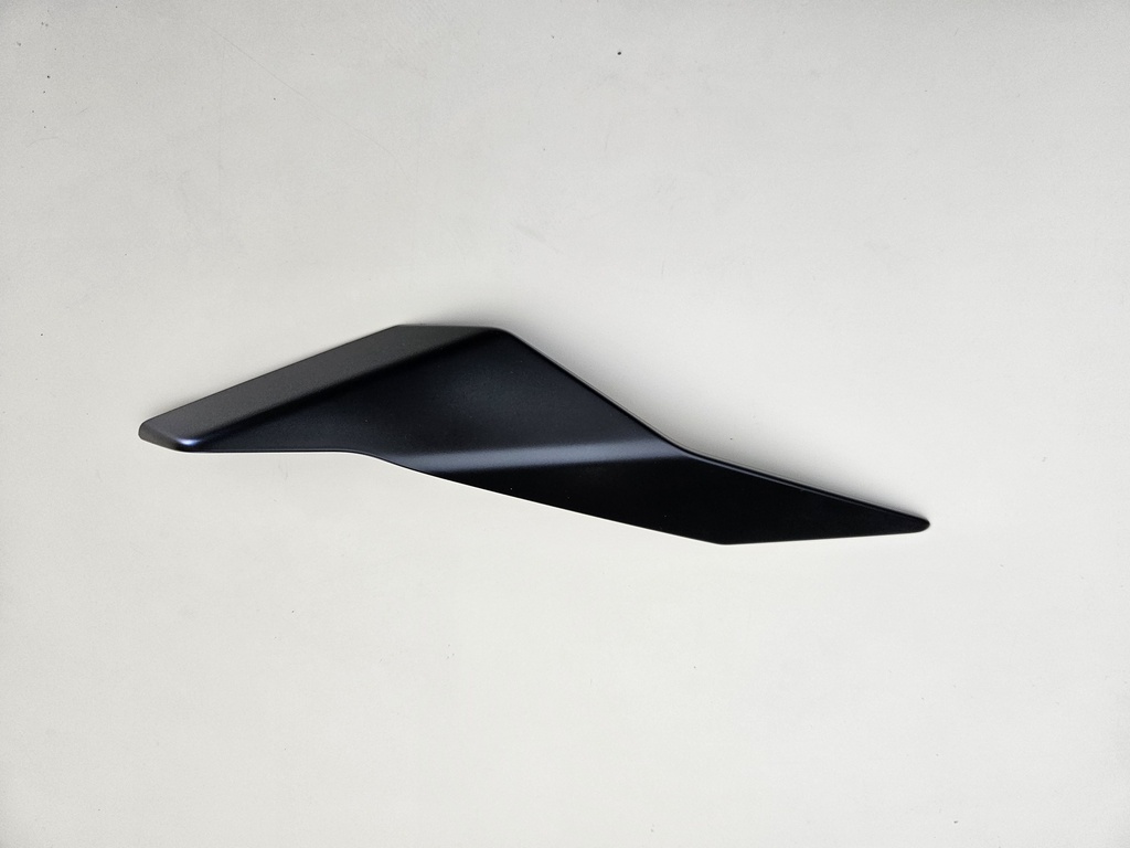 YAMAHA MT-10 SAĞ ARKA KUYRUK DIŞ KAPAK 2016-2020 