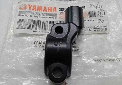 [2DPF58670000] YAMAHA NMAX 125 155 SOL AYNA TUTUCU FREN MERKEZ BRAKETİ 2015-2024